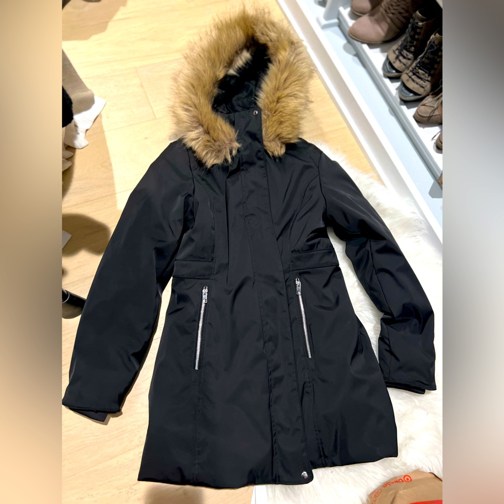 Faux Fur hood parka in black